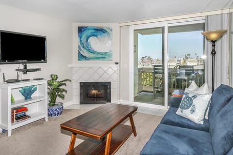 E105 - Seascape Stay - On-the-Sand House in Oceanside