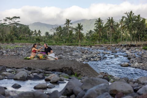 Nearby landmark, Spring, Day, People, Natural landscape, Mountain view, River view, group of guests