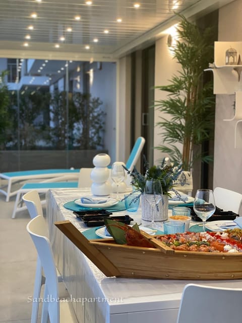 Patio, Dining area