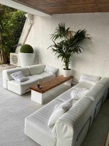 LA MAISON DE DOMS avec JACUZZI et vue mer Apartment in Cassis