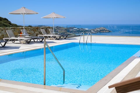 Natural landscape, Sea view, Swimming pool, sunbed