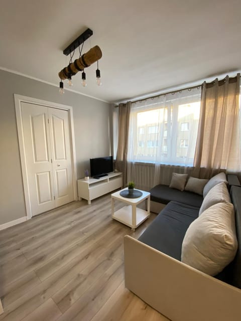 Communal lounge/ TV room, TV and multimedia, Living room, Seating area