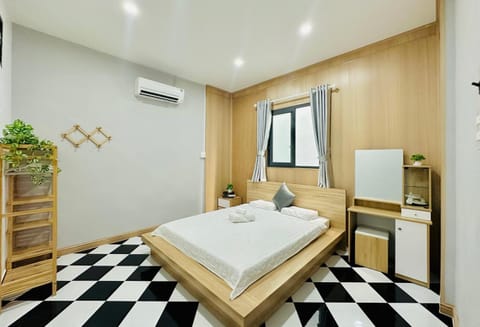 Photo of the whole room, Bedroom