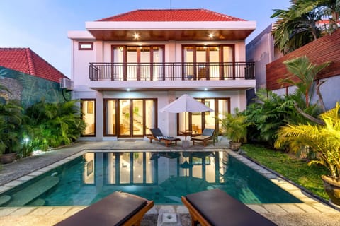 Patio, Garden, Garden view, Pool view, Swimming pool, sunbed
