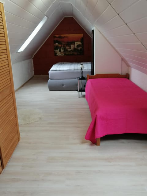 Photo of the whole room, Bedroom