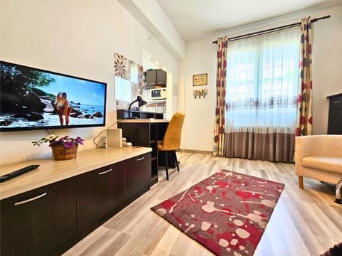Communal lounge/ TV room, Evening entertainment