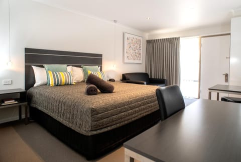 Seating area, Bedroom