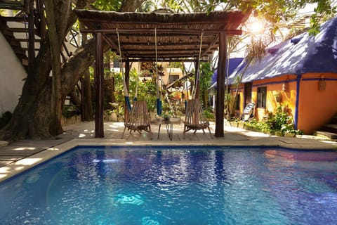 Swimming pool