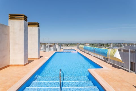 Property building, Swimming pool