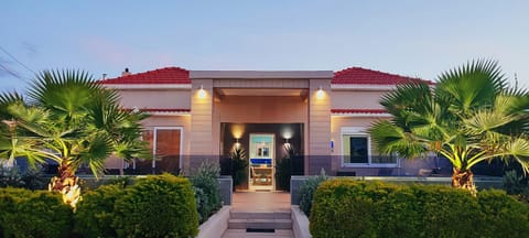 Property building, Facade/entrance
