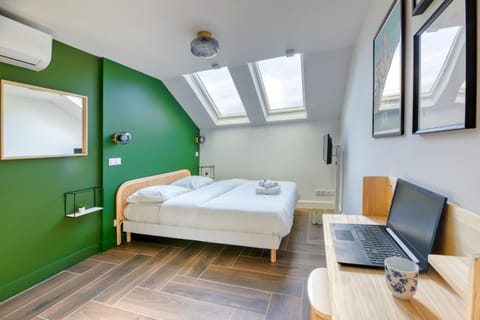 Photo of the whole room