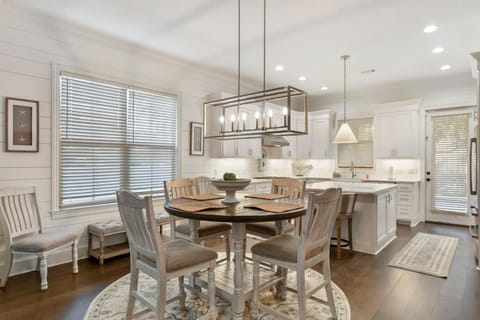 Sandy Tows House in Saint Simons Island