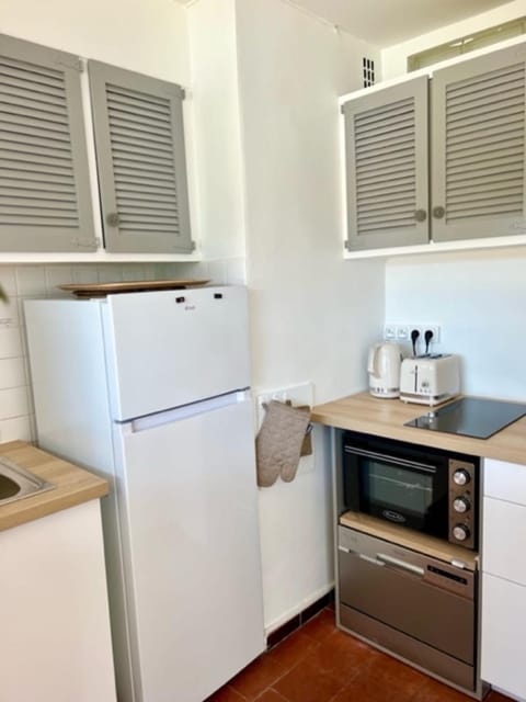 35m With Pool For Couple In Saint Tropez Apartment in Saint-Tropez