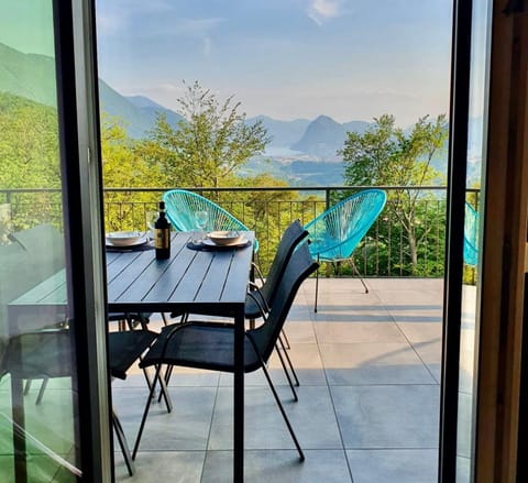 View (from property/room), View (from property/room), Balcony/Terrace, City view, City view, Lake view, Lake view, Mountain view, Mountain view