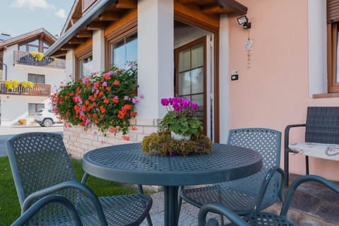 Property building, Garden view