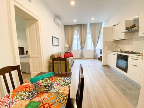 Kitchen or kitchenette, Living room, Dining area
