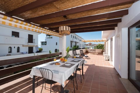 Balcony/Terrace, Dining area