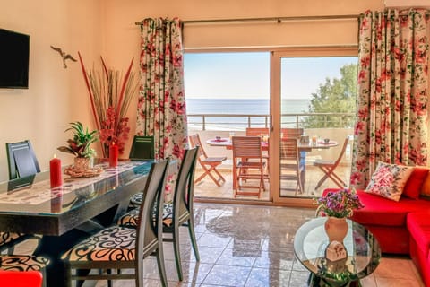 Natural landscape, TV and multimedia, View (from property/room), Balcony/Terrace, Seating area, Dining area