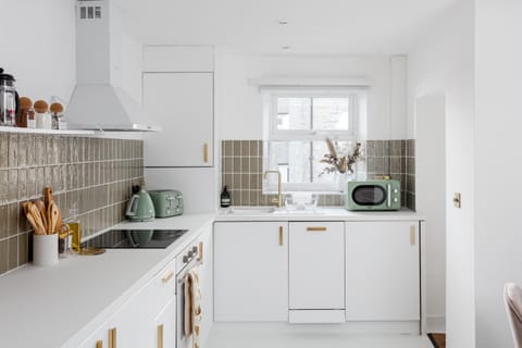 Luxe Design - Grade II Listed Cottage - Heart of Alnwick House in Alnwick