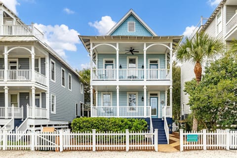 Magnolia Cottage House in Saint Simons Island