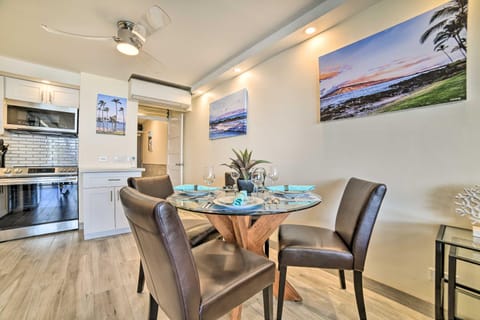 Luxury Oceanfront Mana Kai Resort Condo Apartment in Wailea