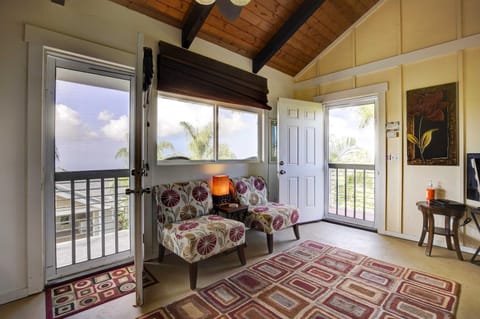 Charming Kailua-Kona Apartment Near Hiking and Golf! House in Kalaoa