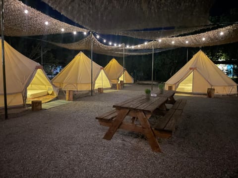 Simos Camping Elafonisos & Bungalows Campground/ 
RV Resort in Islands