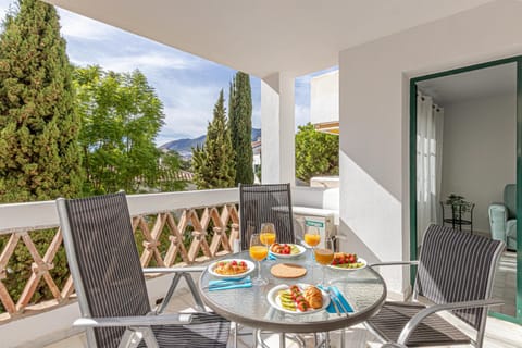 797 Holiday Rentals - Apartamento frente al Parque la Paloma con piscina Apartment in Benalmadena