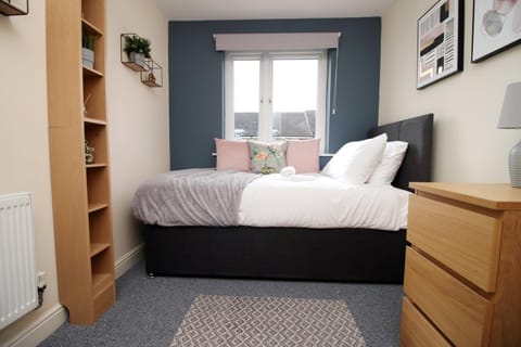 Alicia's Way by Tŷ SA Bed and Breakfast in Newport