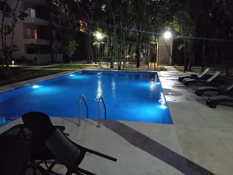 Pool view, Swimming pool