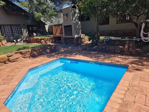Swimming pool, Swimming pool