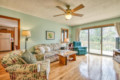 Garrison House House in Lake Junaluska