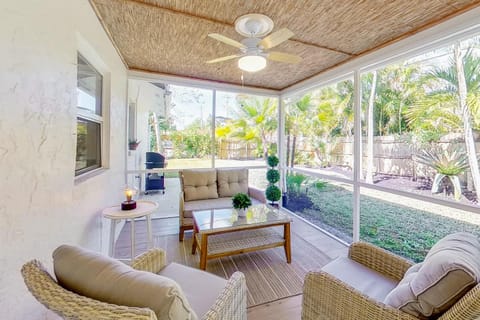 Alhambra Circle Memories House in Naples