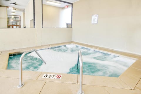 Cinzia Lane Bungalow House in Briarcliffe Acres