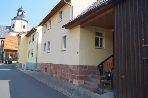Property building, Facade/entrance