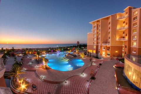 Property building, Natural landscape, Pool view, Sea view, Swimming pool