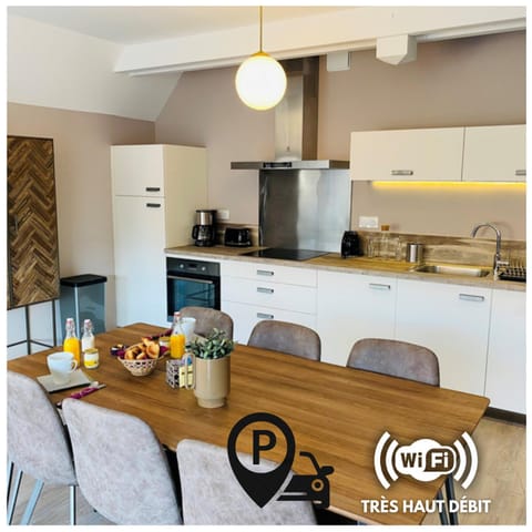 Coffee/tea facilities, Dining area, dishwasher, minibar, pet friendly, stove, kitchen