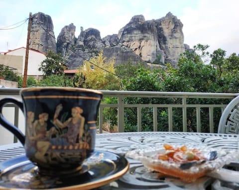 Traditional Antique Deco House Apartment in Kalabaka