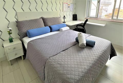 TV and multimedia, Other, Bedroom, fireplace, microwave, wardrobe, air conditioner