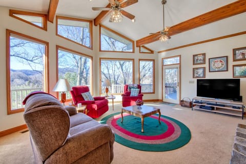 Lakeview on the Links House in Lake Junaluska