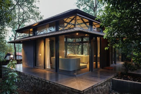 Property building, Day, Natural landscape, Garden, Garden view