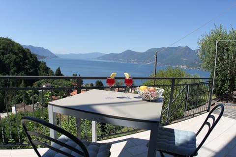 Neighbourhood, View (from property/room), View (from property/room), Balcony/Terrace, Balcony/Terrace, Lake view, Lake view, Mountain view, Mountain view