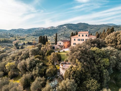 Property building, Nearby landmark, Spring, Day, Natural landscape, Bird's eye view, Mountain view