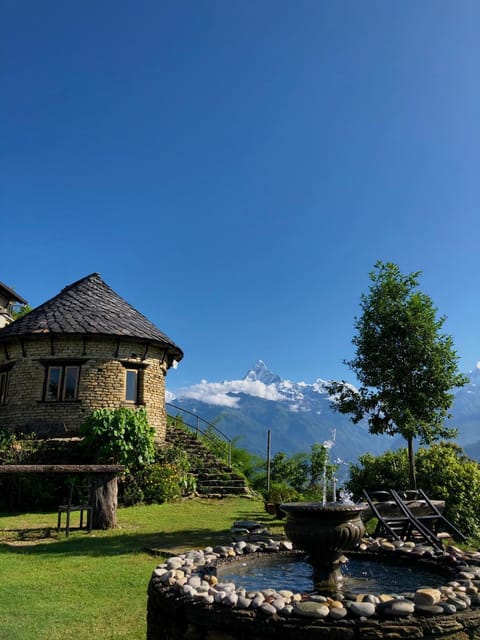 Property building, Garden, Garden view, Mountain view