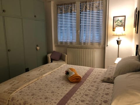 Bed, Bedroom, wardrobe