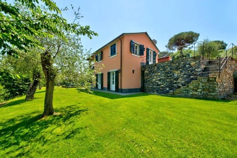 I Giardini di Camogli - VILLA RUMANIN, garden&pool House in Rapallo