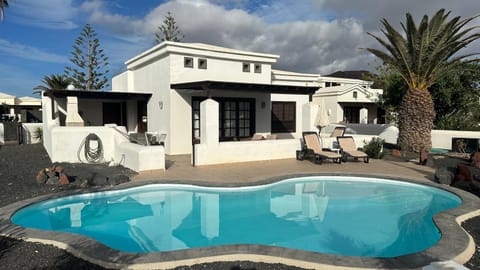 Property building, Pool view