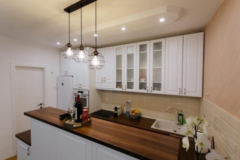 Coffee/tea facilities, Kitchen or kitchenette