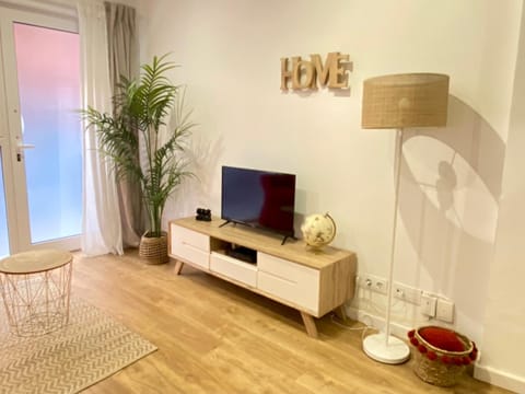 Communal lounge/ TV room, TV and multimedia