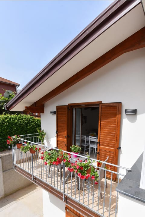 Property building, Balcony/Terrace